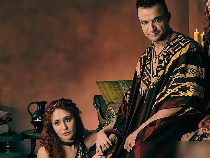 那些让人无法忘记的高能满⭐美剧部部经典，你都看过吗？1、《斯巴达克斯》最新版《亚