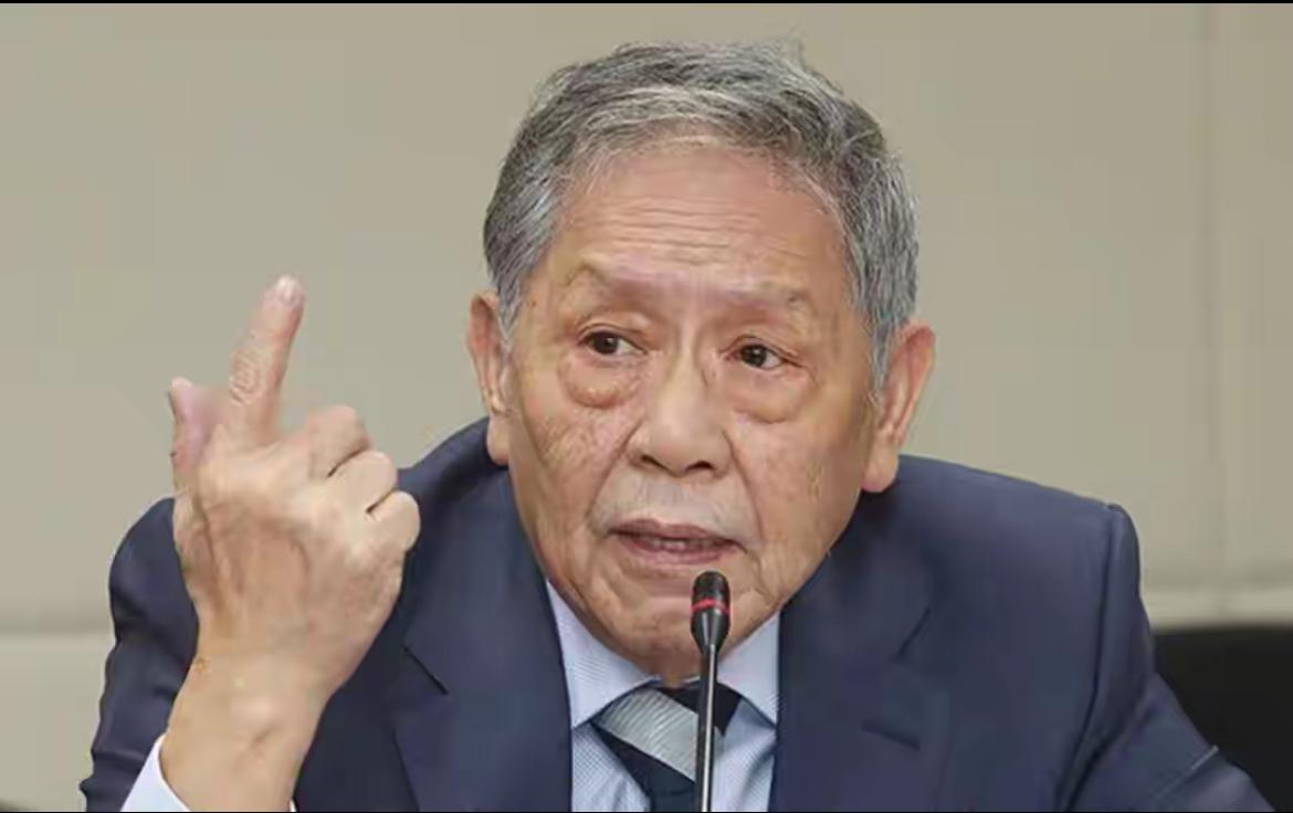 中菲真要是干起来，结局就四个字——马科斯压根没料到你刷到这则消息时，可能正蹲
