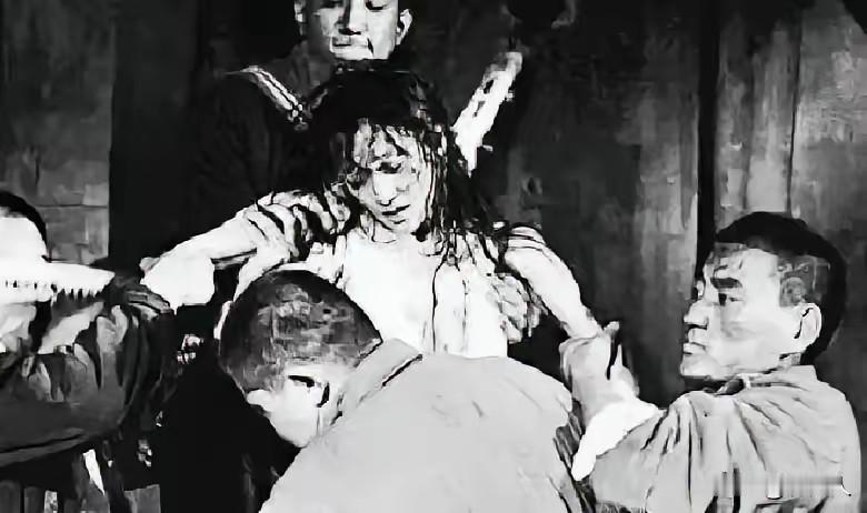 1950年，19岁女烈士丁佑君，受尽酷刑宁死不屈，用生命守住革命底线几个匪