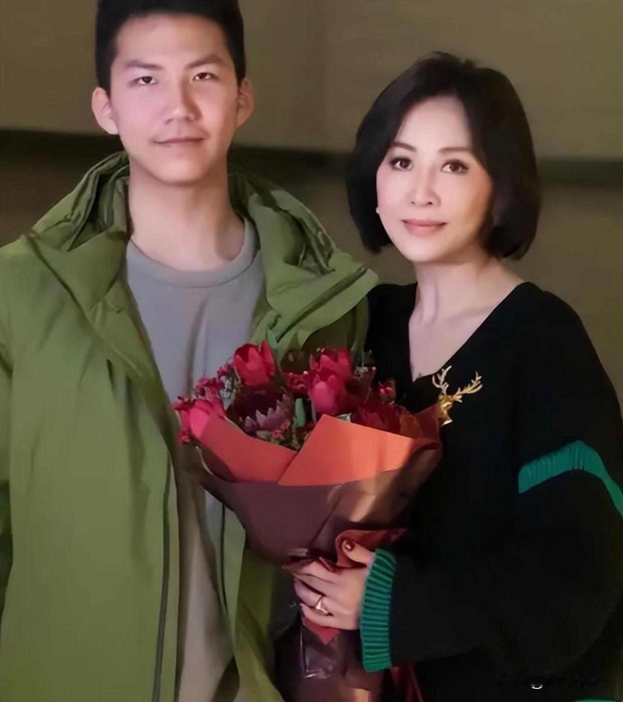 什么叫人不可貌相老谋深算呀？可别看胡军这人平时一副老实巴交的样子，这家伙可不是一