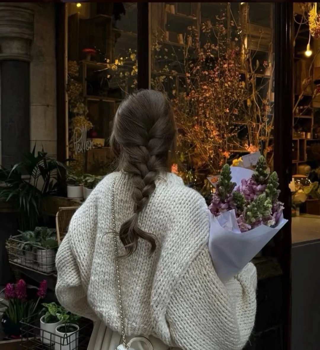 在单位上班，对待人际关系最好的态度：就是无所谓。别人看不起你，无所谓。别人不想跟