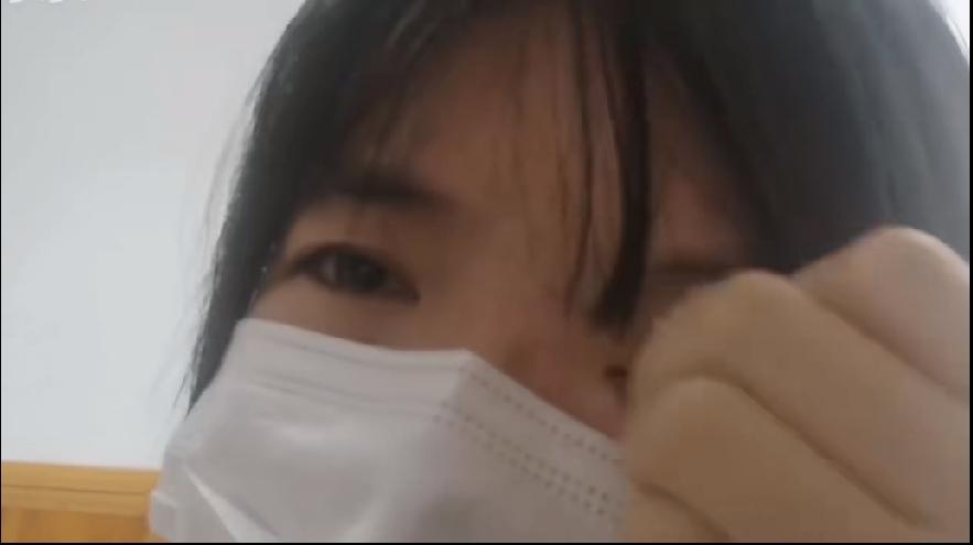 泣不成声，985大学应届毕业女生叹找工作太难了这个女孩是985大学应届毕业生