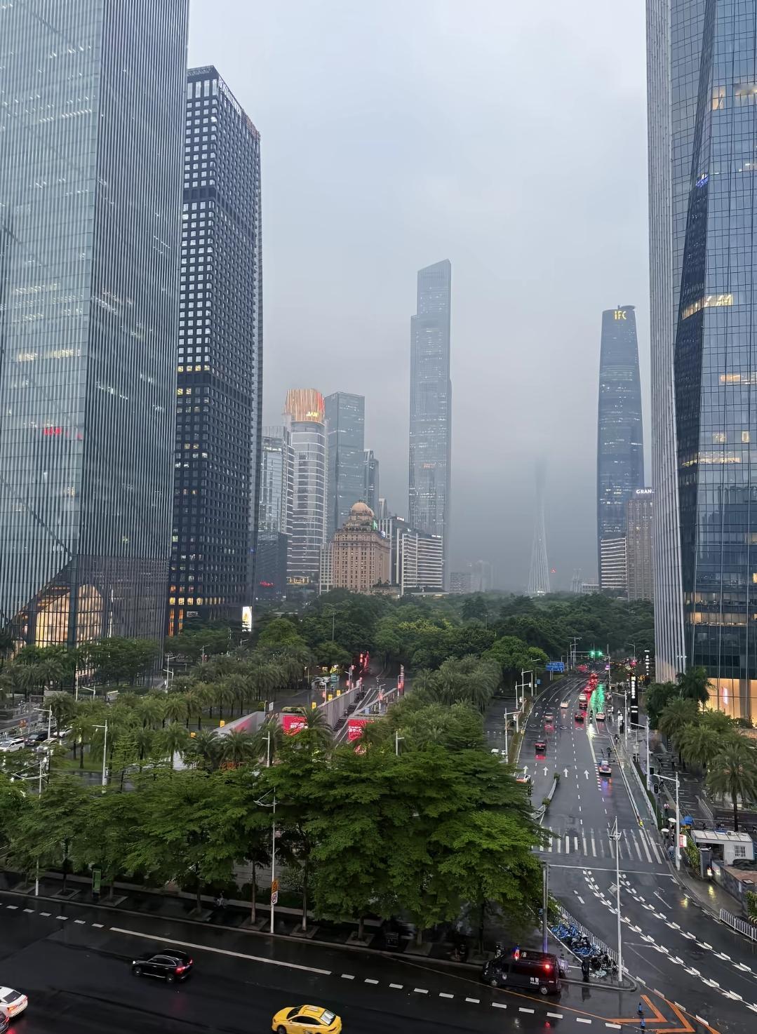 紧急提醒！广州近期严查开始，电动车+交通新规落地，本地人别被罚钱最近广州变化