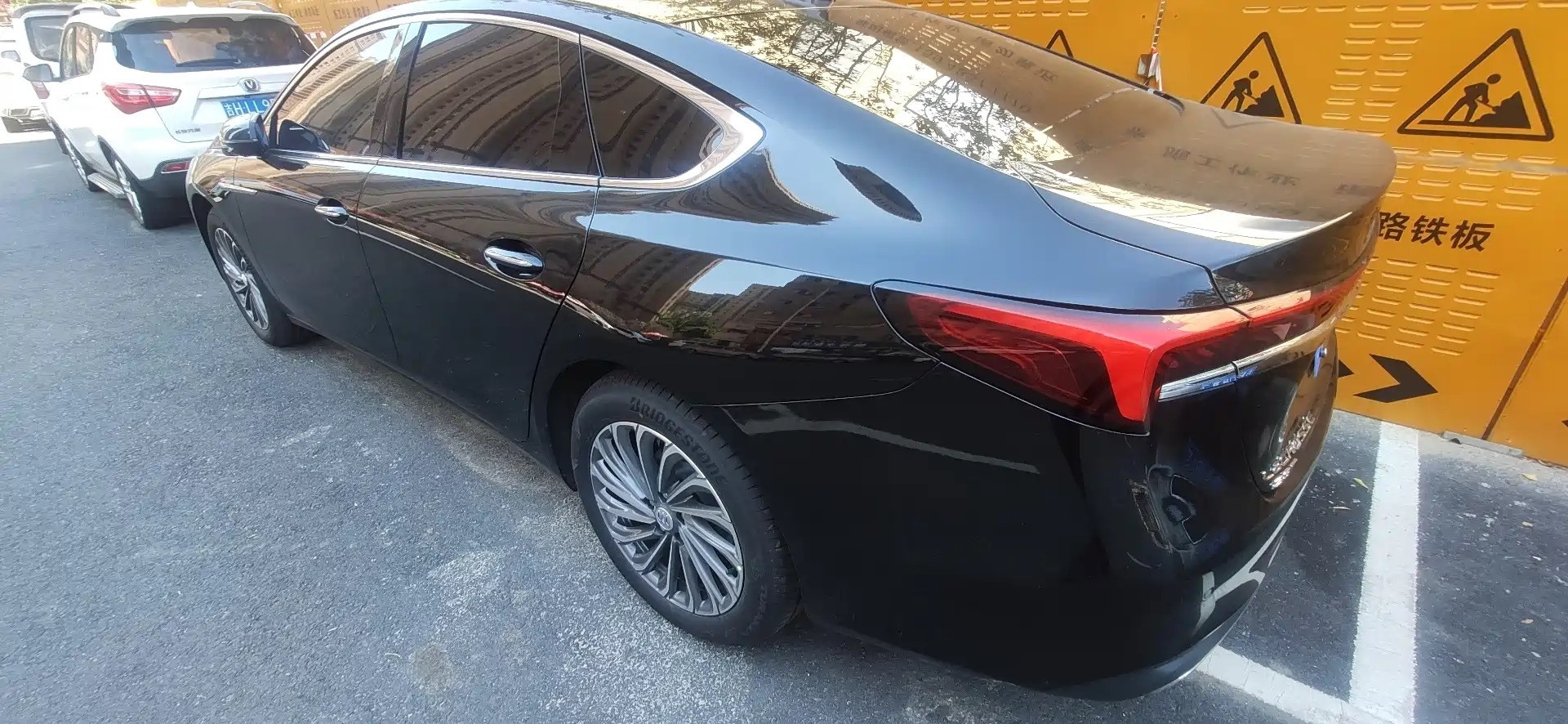 别克君越Ultra2026年9月上市，中大型家用轿车，车身尺寸5038×188