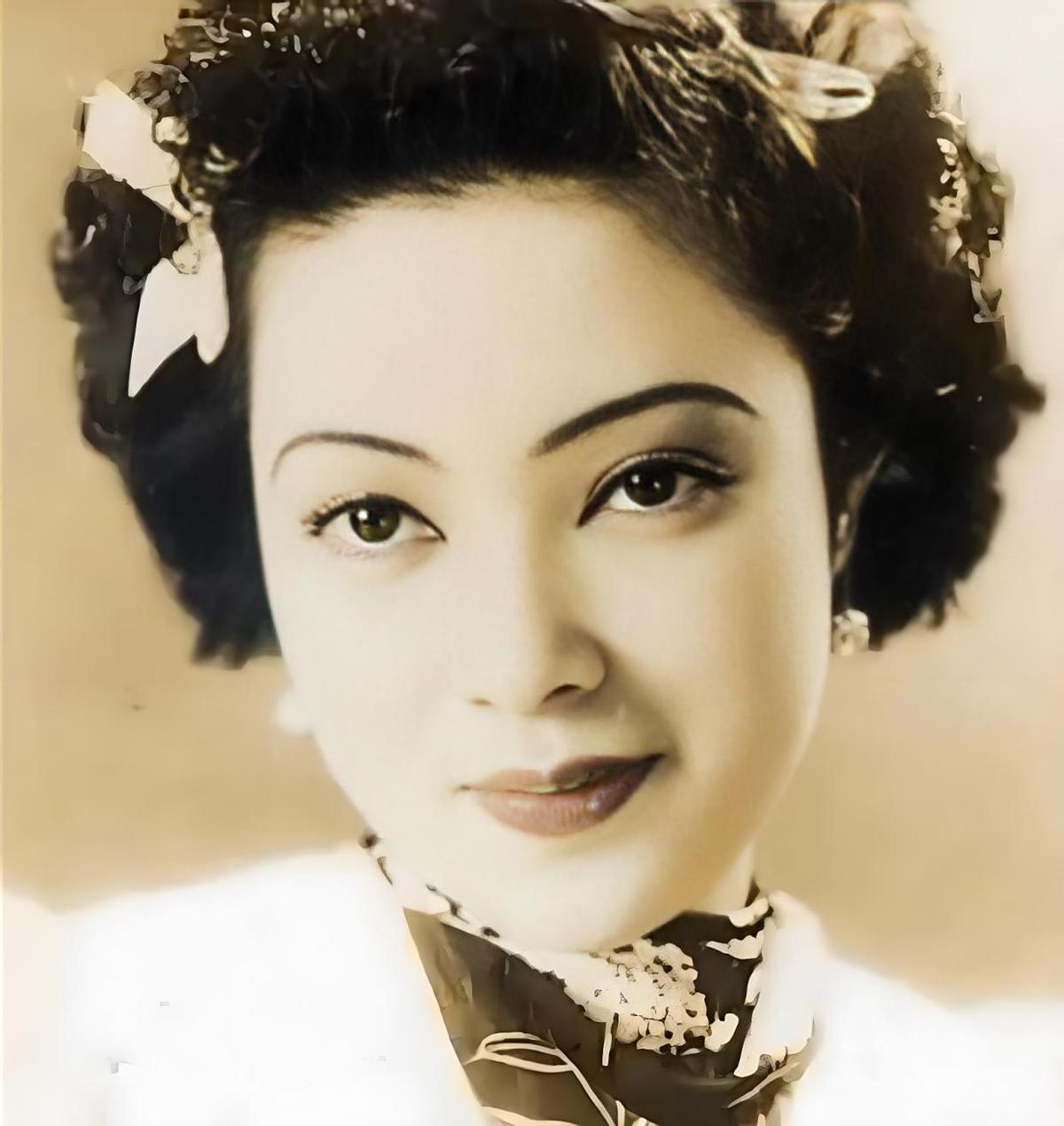 民国“第一欲女”，将自己和3000名男人交往的经历，写成一本书，轰动全国，但两年