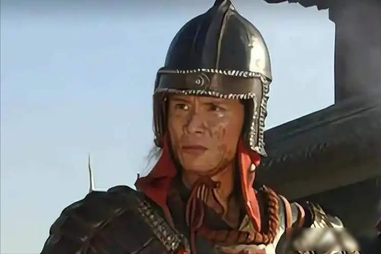 1393年，一张人皮被塞满稻草，穿上公侯衣冠，从南京一路传示各省。走到四川，蜀王