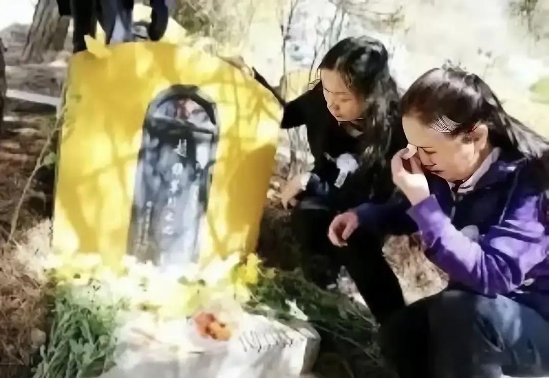 1986年，18岁的战士至死都没尝过爱情的滋味，牺牲前，奄奄一息地对护士说：“