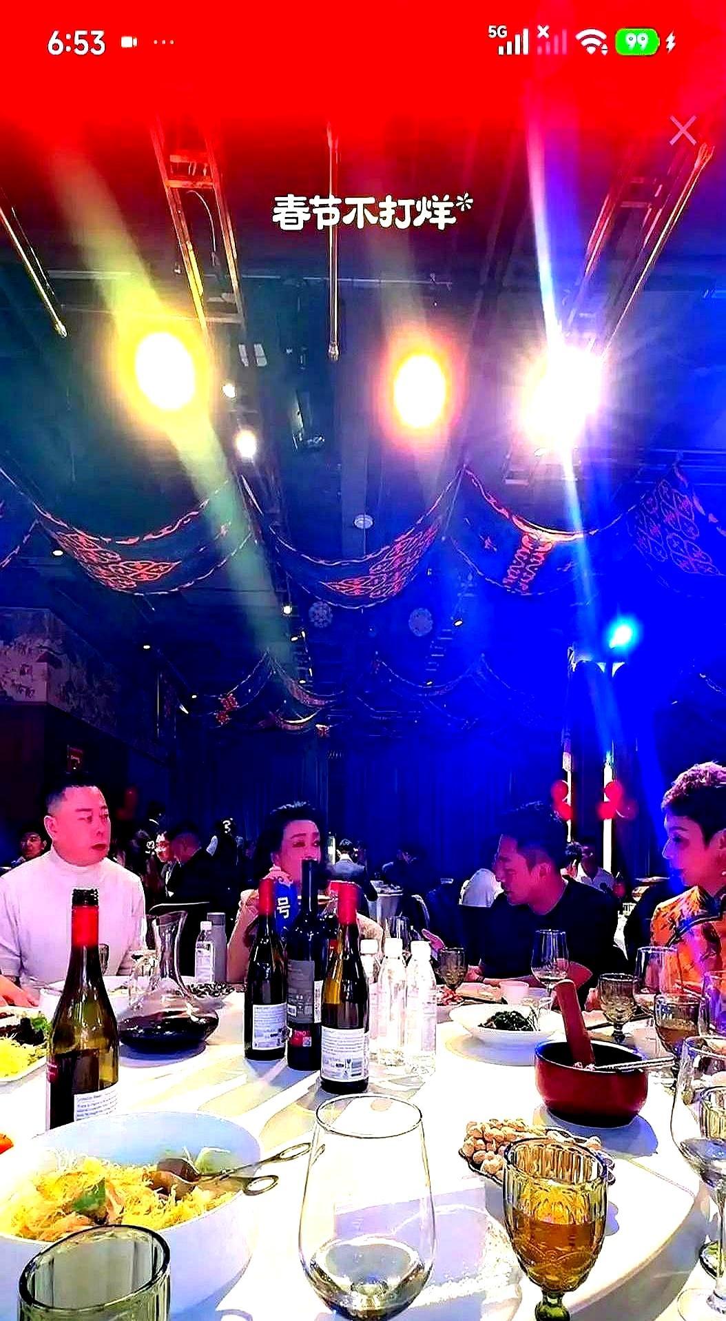 “我没给过他母爱。”60多岁的张兰，对着镜头，终于承认了对汪小菲一辈子的亏欠。