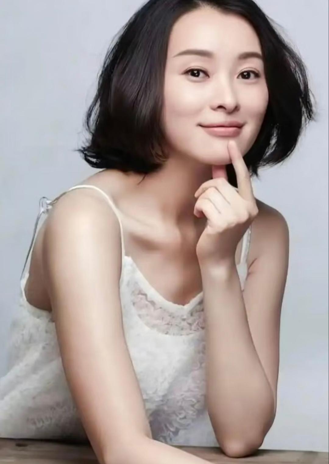 吴越说人往往要到中年才会明白有一种幸福叫牵挂因为自己没有结婚也无儿无女的