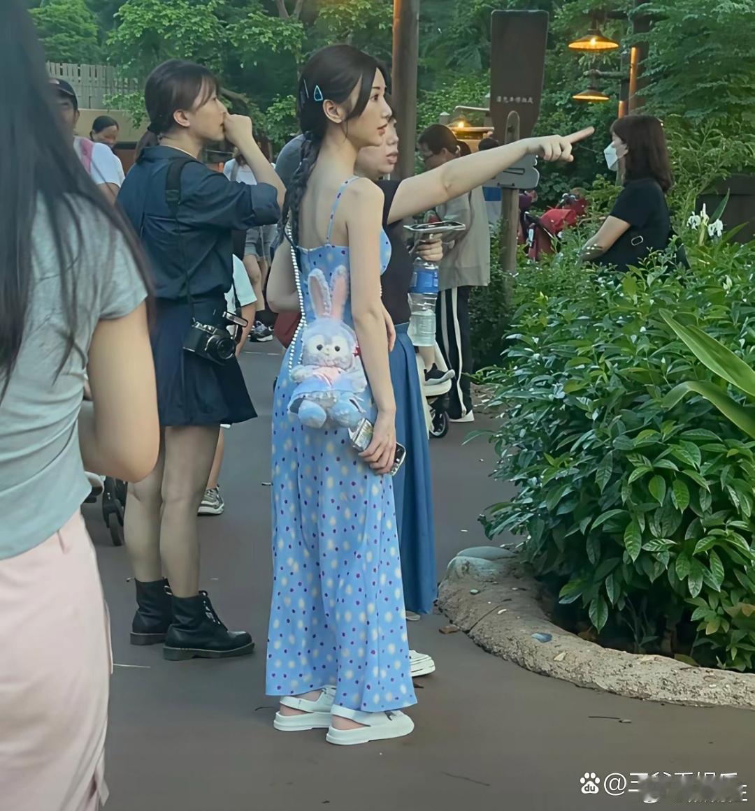 原来明星现实中也是这么普通。