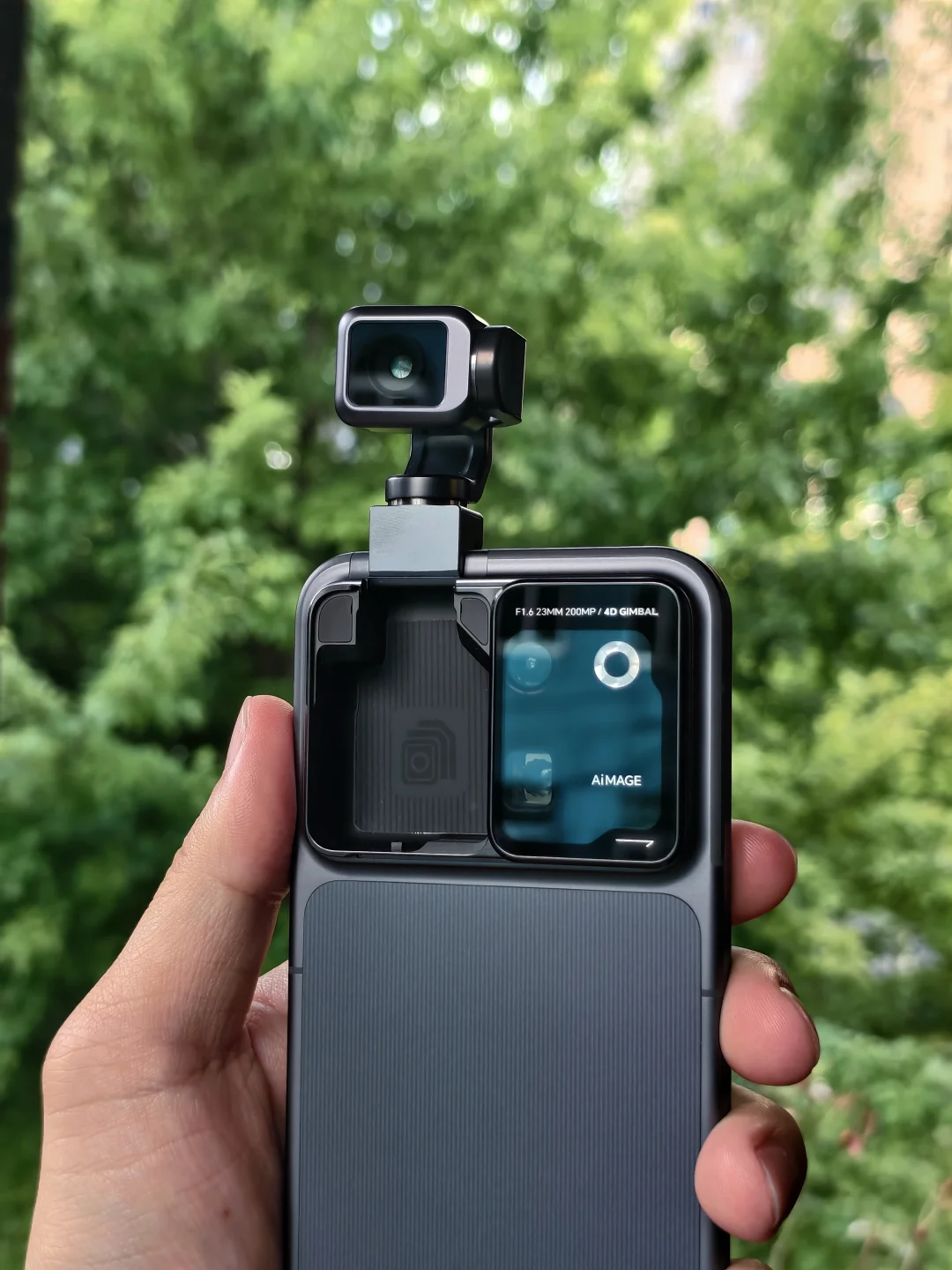 荣耀的Robot Phone 终于让手机市场不再无聊