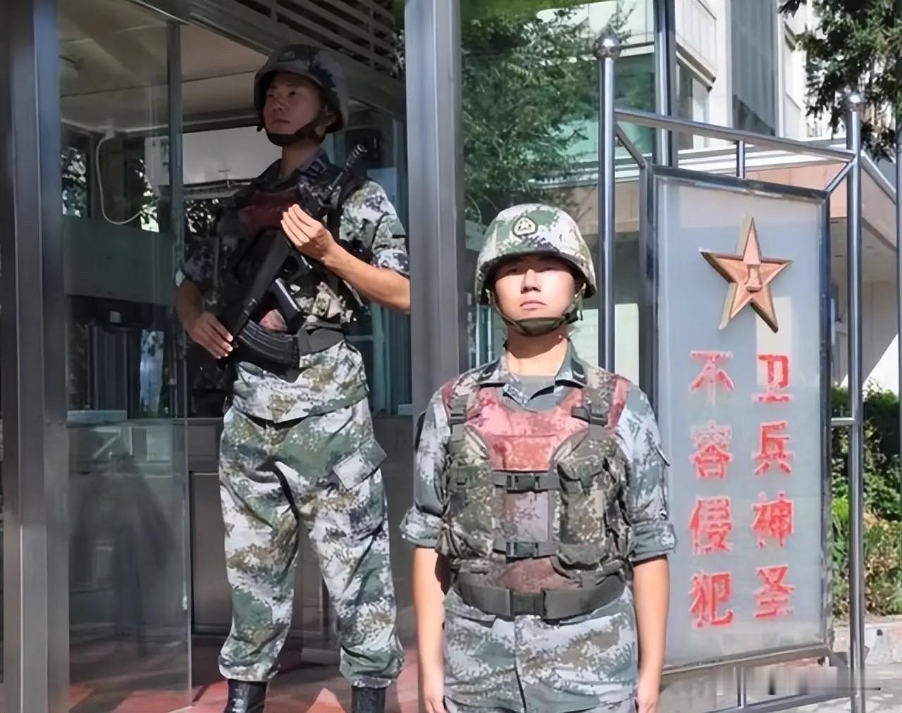 “以为部队的大门是你家开的呢？”湖北，男子去部队探亲，嫌走大门程序繁琐。为了躲避