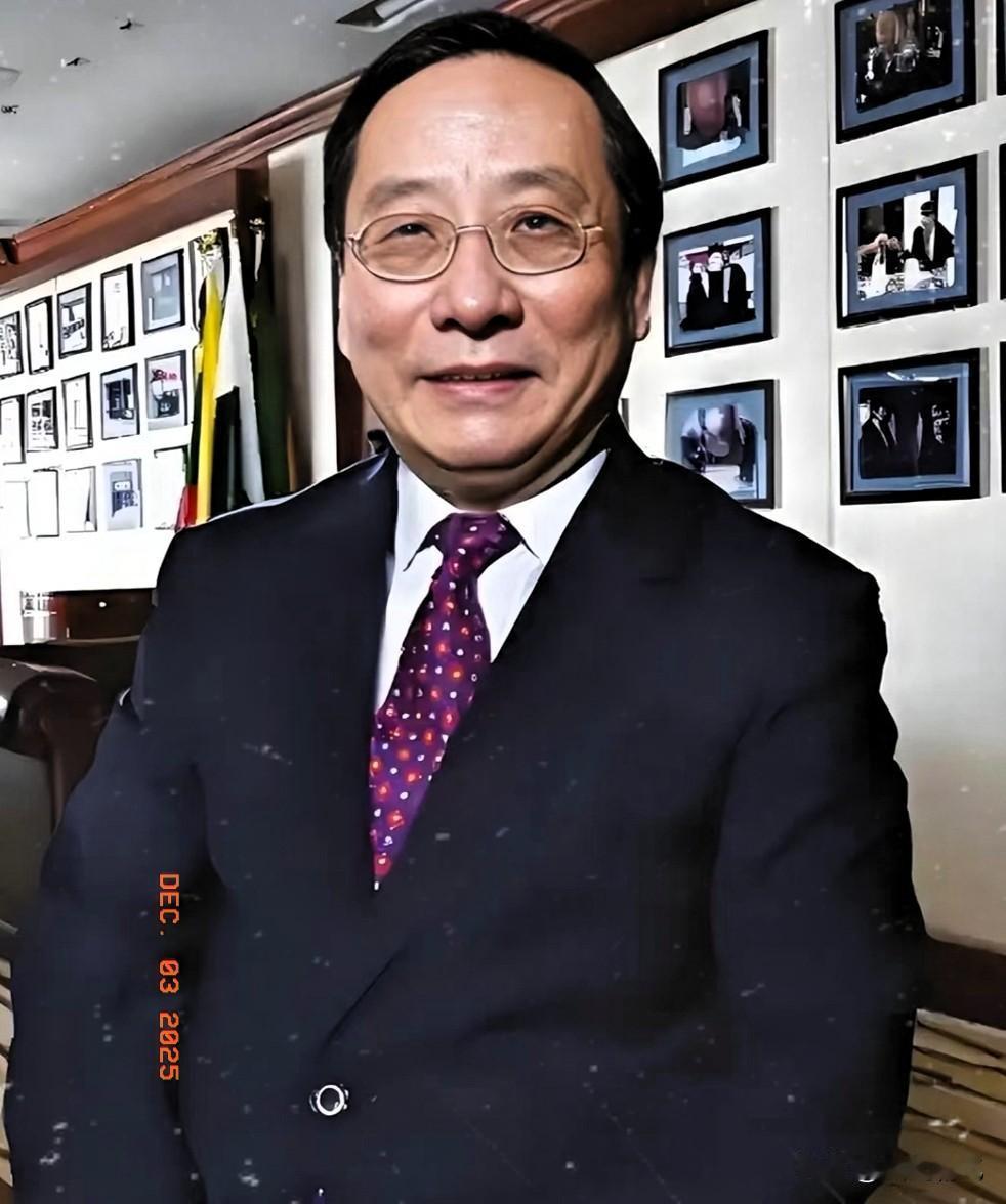 高志凯教授的一段讲话让大家一下子警觉起来！甚至把全国人的神经都揪紧了，他盯着镜头