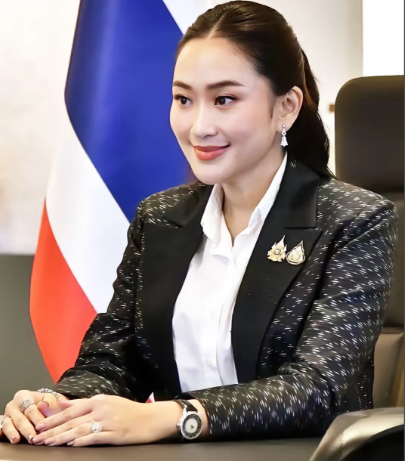 泰王紧急行动！诞辰仪式突取消，力挺佩通坦凝聚民心抗柬​​