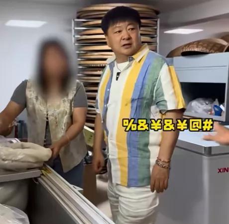 什么叫言多必失。看看洪剑涛去龙井村喝茶的事就懂了。一百元一杯就算了，但没想到