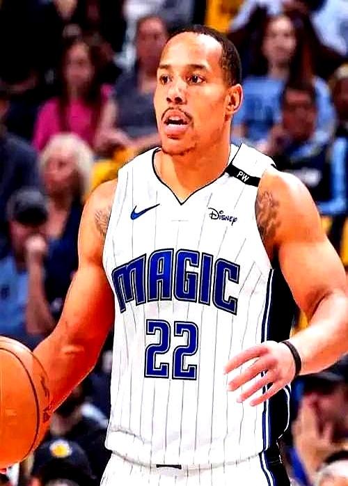 NBA真是“有钱能使鬼推磨”！魔术队为了赢，直接豪赌了。2025年总决赛