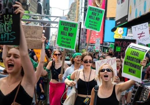 这个世界有3个国家，谁跟它同盟谁倒霉！一个是欧洲的意大利，意大利是历史出名的“猪