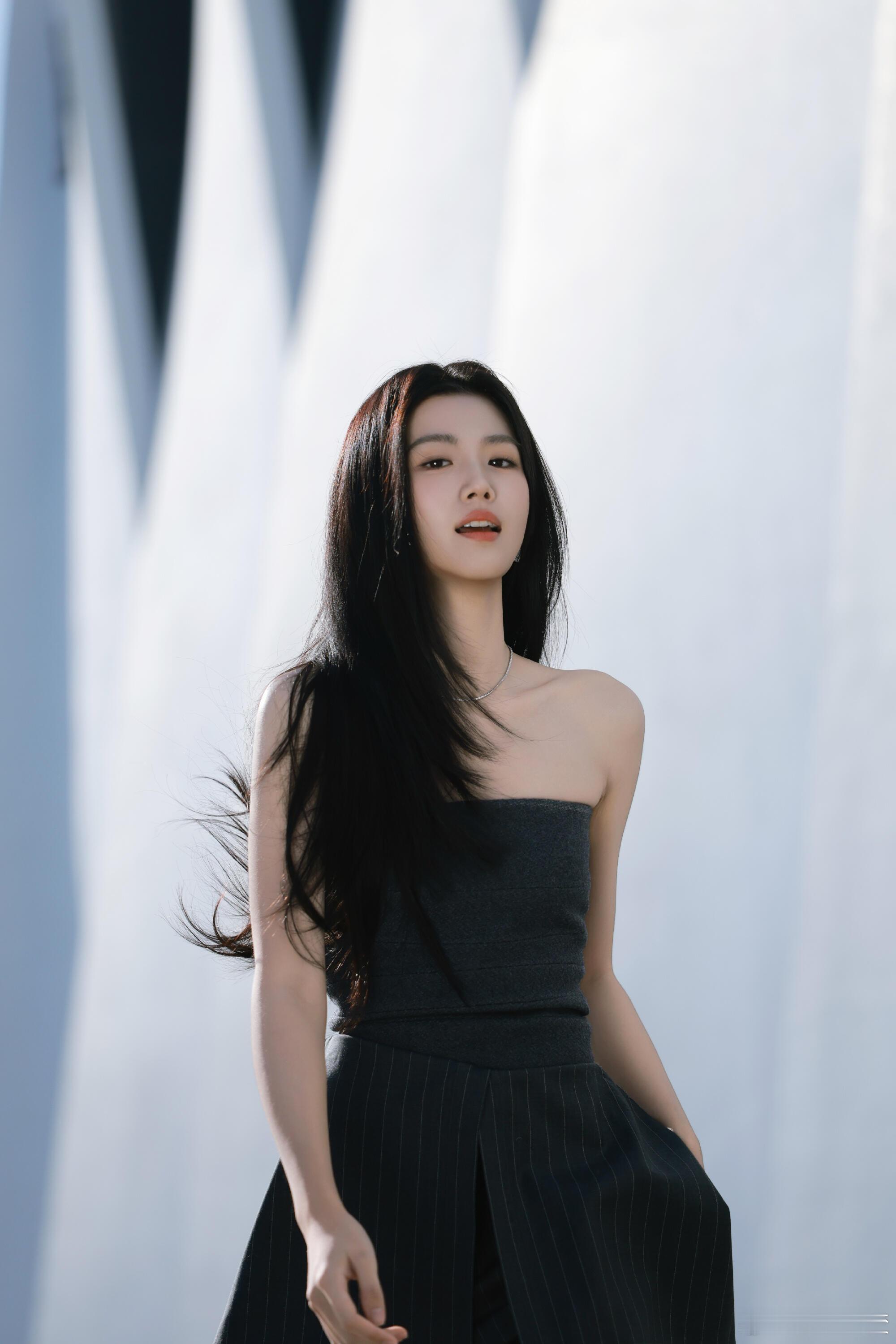 卢昱晓卢昱晓你还有什么我不知道的？！太好了，不是那种不健康的瘦，她瘦而且女友