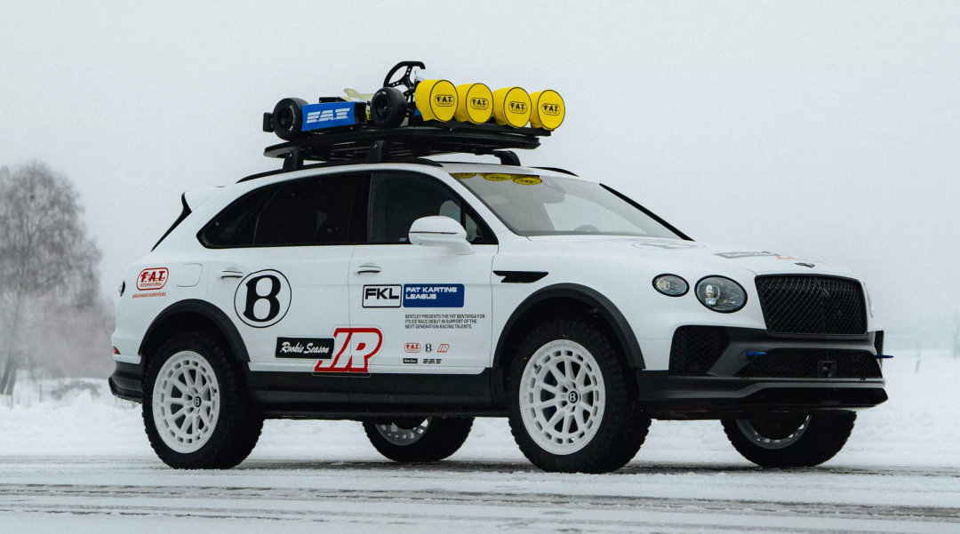 车市热门宾利正将其添越SUV带入一个罕至的领域——真正的越野环境。近日亮相的B