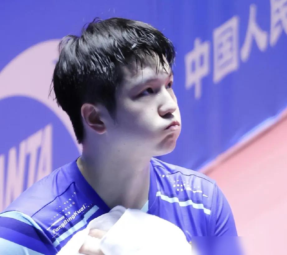 有人说他进不了4强不好意思轻松晋级了小胖这人，老是不按套路出牌人家都是