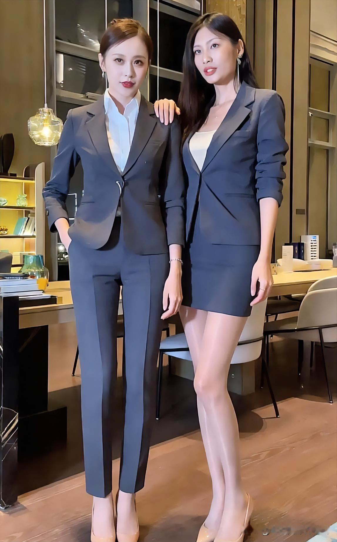 职场姐妹花，优雅穿搭秀