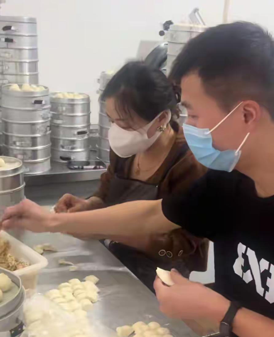 太可惜了！湖南一对恋人结婚前一天先后坠楼身亡！事发湖南邵阳，11月24日在新