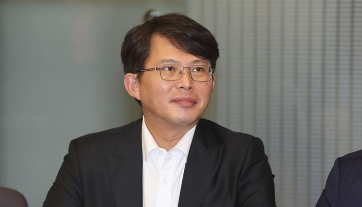 台“国民党”正式宣布，1月14日，针对黄国昌访美返台，军购预算立场有所调整