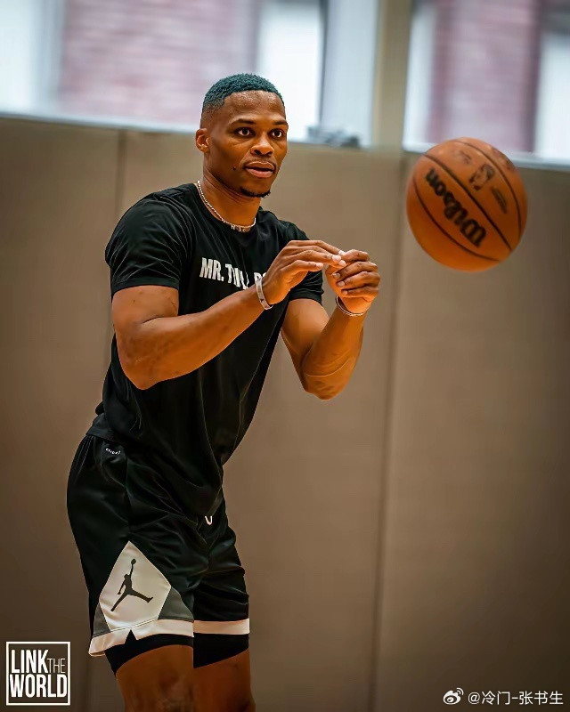 别迷信“三双王”这称号，它就是个虚名，水分多得很。威少207次三双，胜率73%；