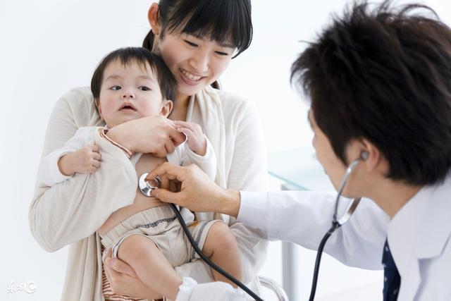 刚出生的宝宝不得不做的3次体检!