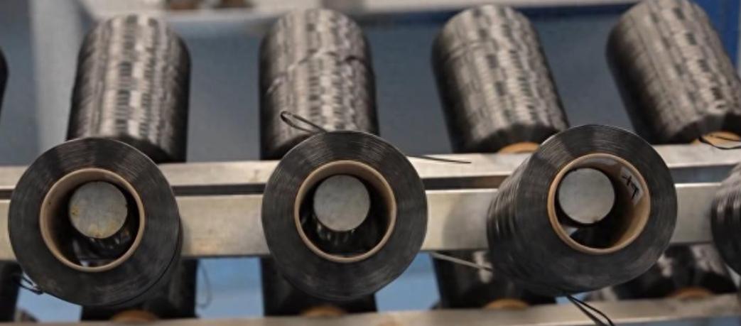 中国太牛了！全球首个量产“黑色黄金”，比钢材结实10倍3月11日，中国建材集