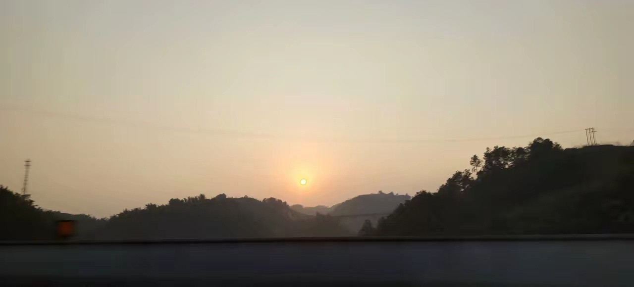 人生十大忠告：一、贪吃的人，都有病。二、贪财的人，都短命。三、贪权的人，难善终。