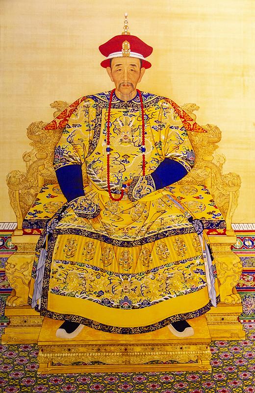 康熙、乾隆为何能活得这么久？康熙寿至69岁，乾隆更享89岁高寿，