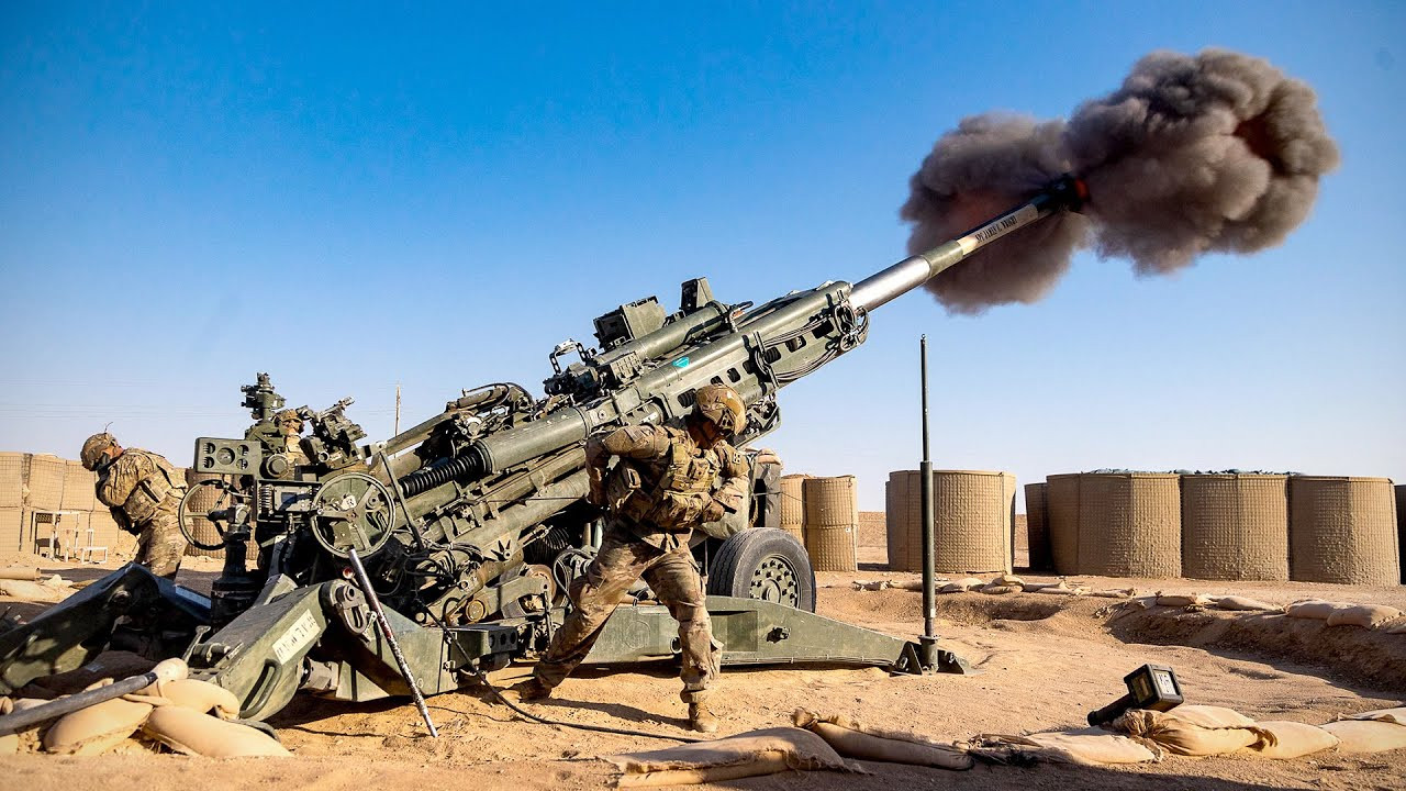 俄乌打了4年，老美终于明白“牵引炮没活路”了，要用一款新的轮式自行155加榴炮淘