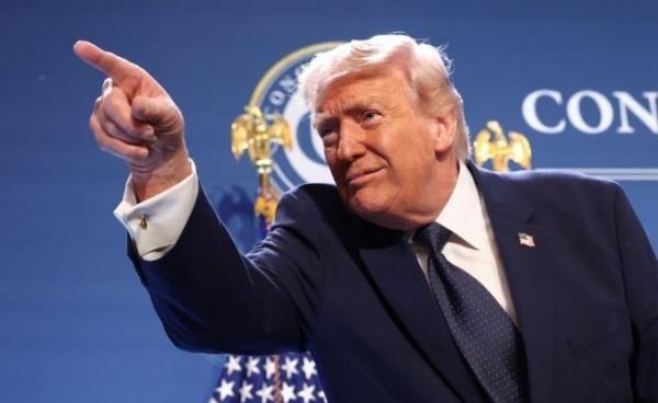 美国瞎折腾，反倒帮了中国美国媒体人扎卡里亚最近讲了一句相当扎心的话，特朗普对伊