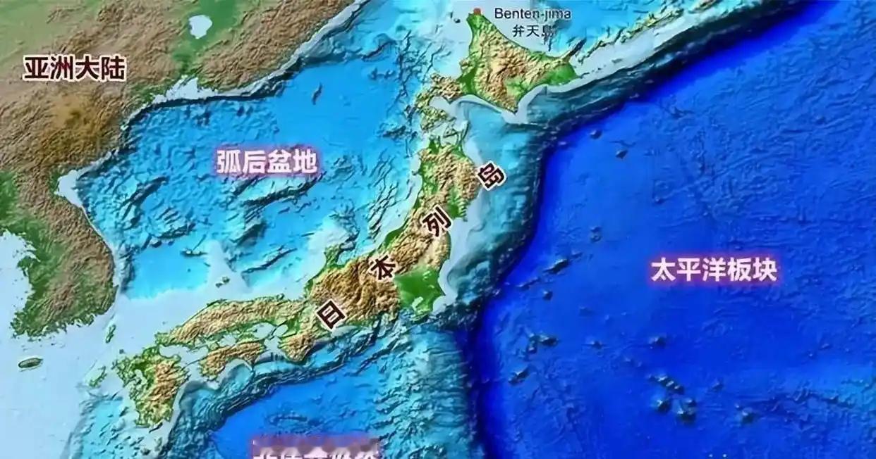 为什么太平洋那么大，连个陆地都没有？打开世界地图有个特别反直觉的事，太平洋占