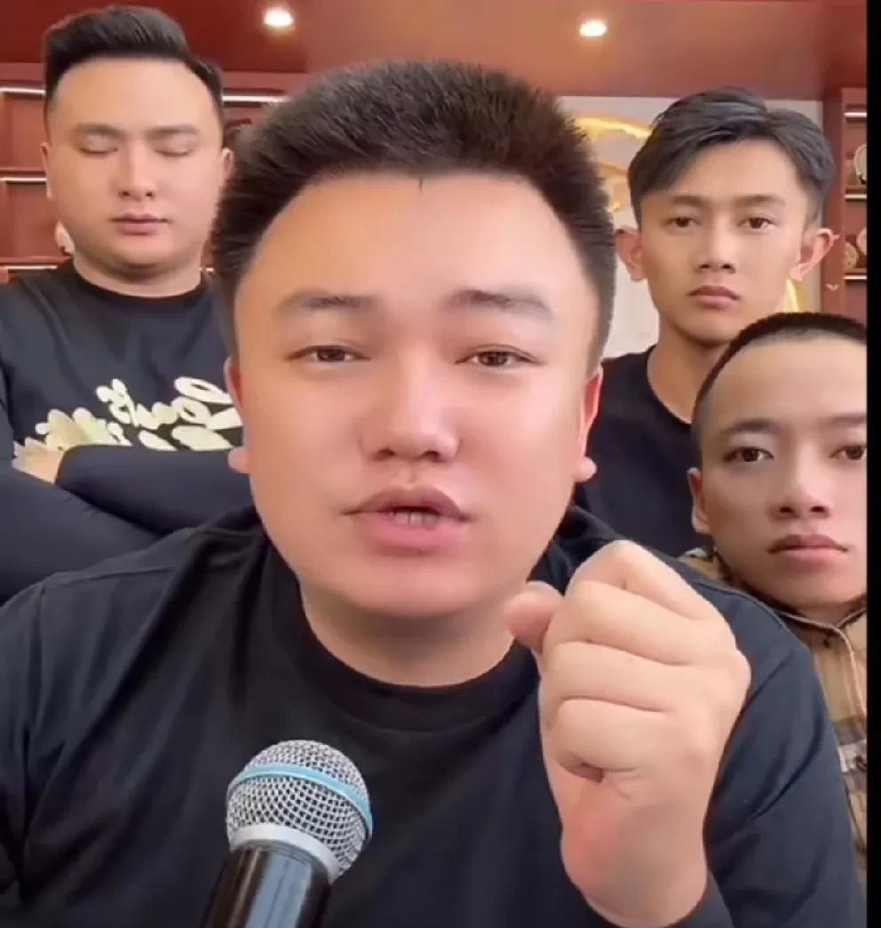达摩回怼方丈没有太原老葛你是个屁！说我模仿他起来的，你确实