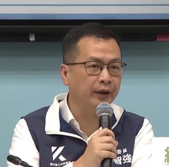 行政院于12月22日正式作出一个史无前例重大决定，定性中选会为“台湾民主的最后防