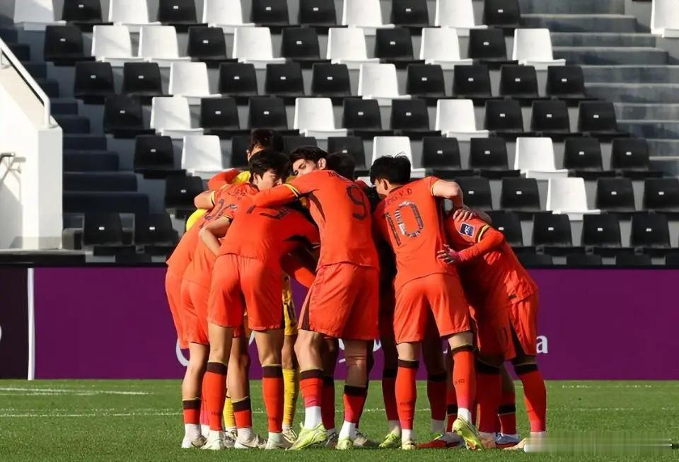 气疯了！乌兹别克媒体：我们会输给中国男足？这是一场噩梦！1月17日，中国U23国