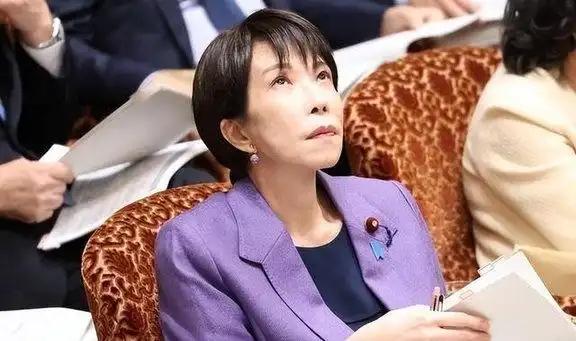 毁一个国家不一定需要战争，中国这一次掐住了日本的国运，绝对不会手软，所有