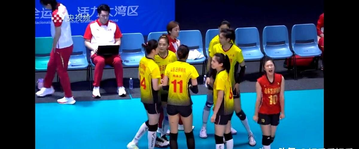 江苏女排必须要限制住杨涵玉，才能最后夺冠。杨涵玉在山东女排的作用，就是朱婷在河