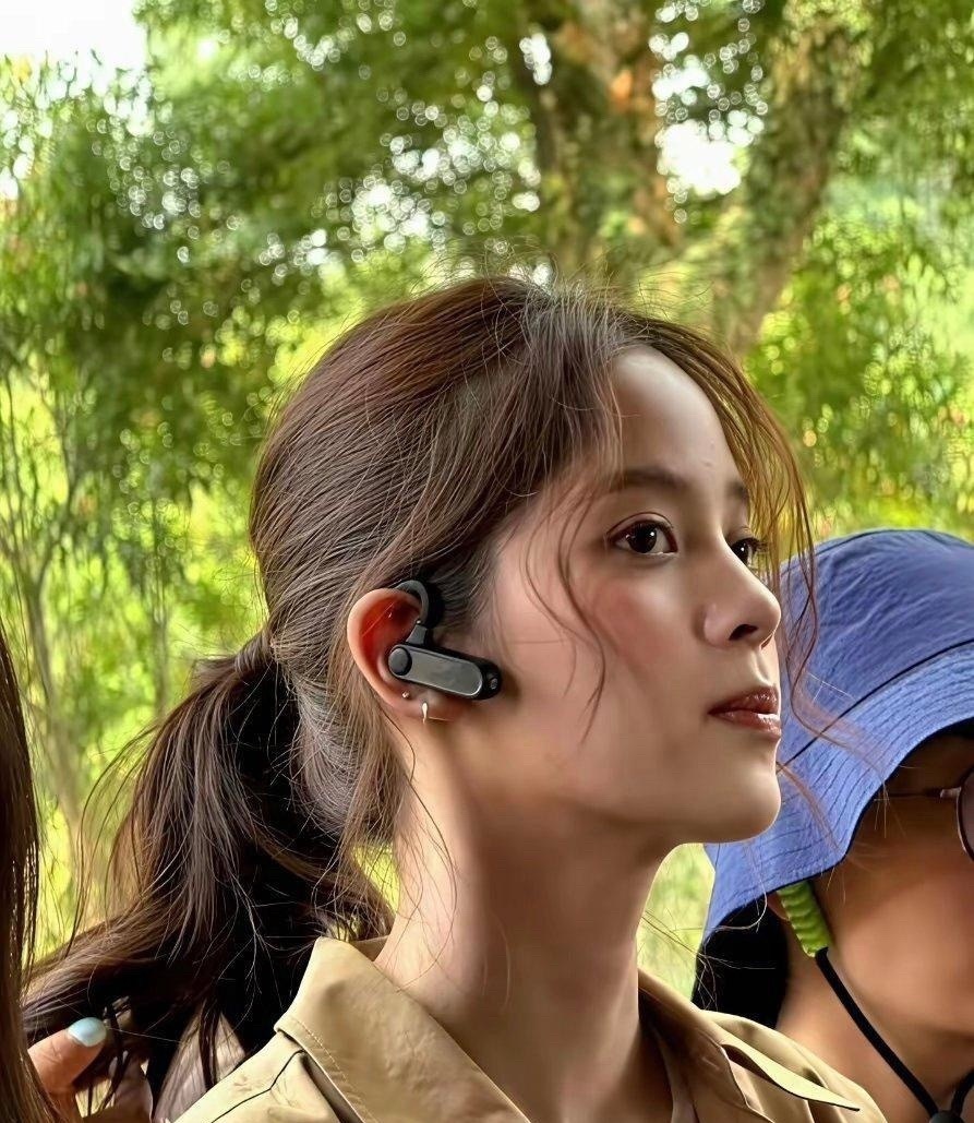 看看这张图，就能明白为什么欧阳家三姐妹里，只有欧元娜娜火了