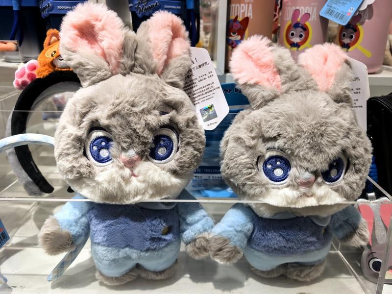 《疯狂动物城2》超火，上映7天就卖了20多亿，国内总票房预计快40亿。迪士尼用一