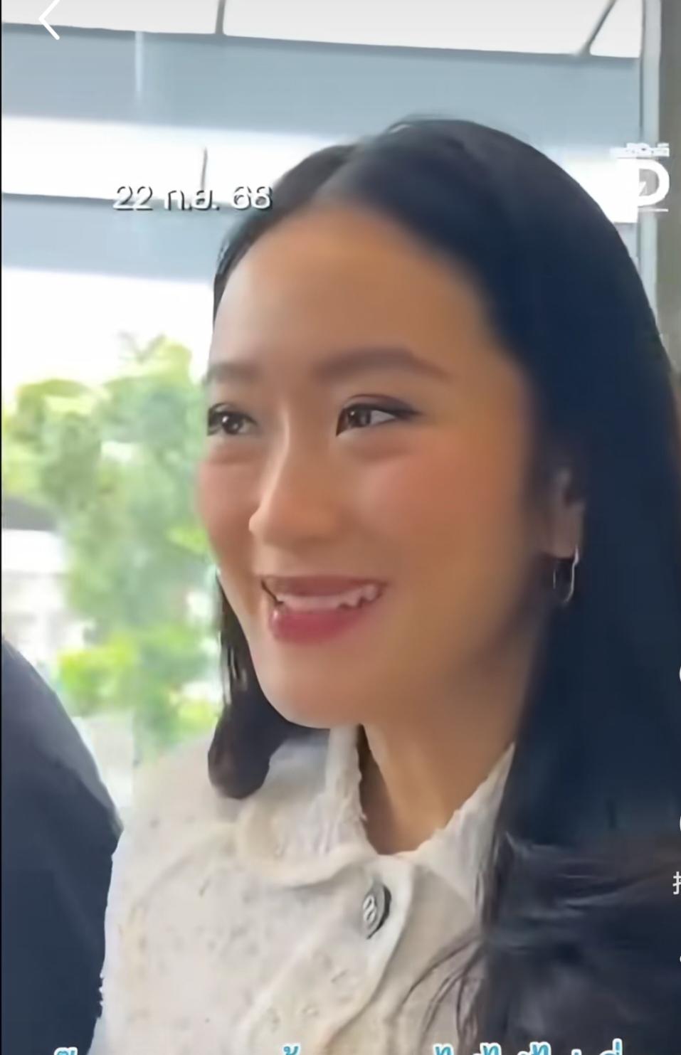 佩通坦9月22日缺席看望父亲他信，原来是在忙于工作。她一如既往地在为泰党总部工作