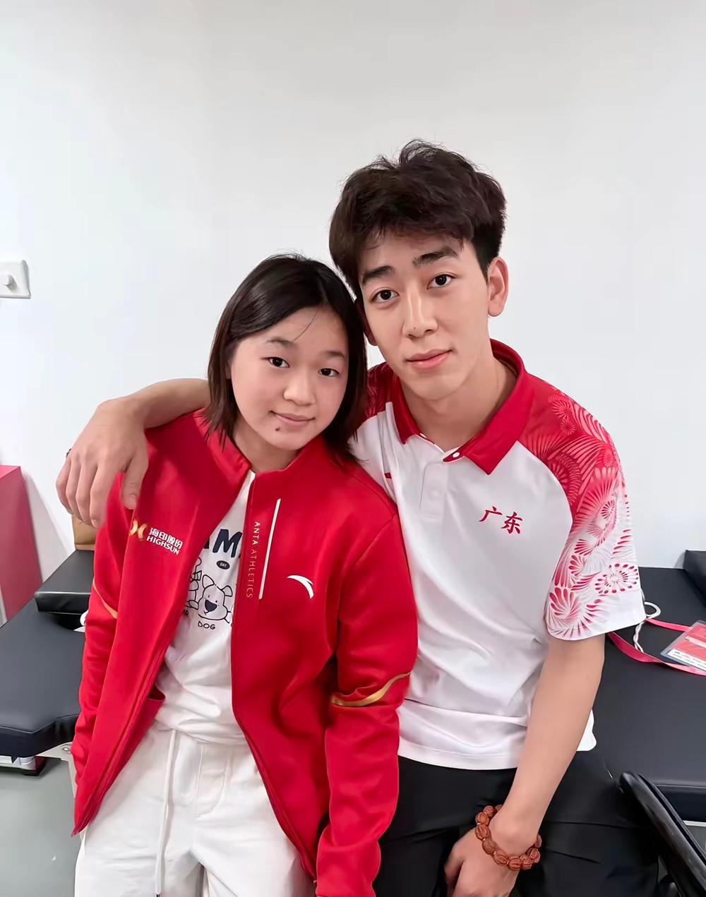 全红婵41张照片藏满清醒：成熟从不是赢尽一切，而是接纳每一步！全红婵一句“没