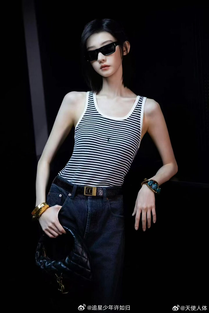 张艺凡太适合民国风了张艺凡和民国风的适配度直接拉满！清冷气质配上复古造型，活脱