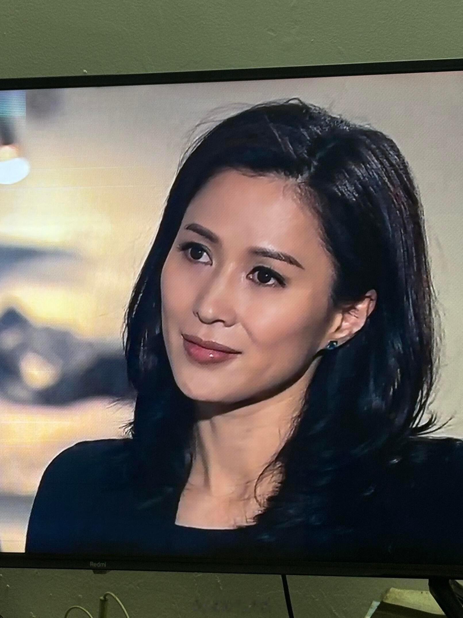 其实我觉得她中年时期更美更有韵味
