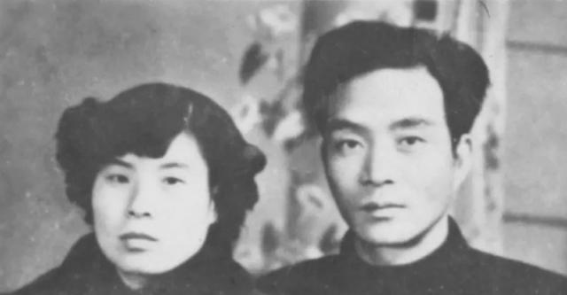 1950年的春节，焦裕禄回家探亲，他到处找不到妻子，母亲惋惜地说：“你妻子改嫁了