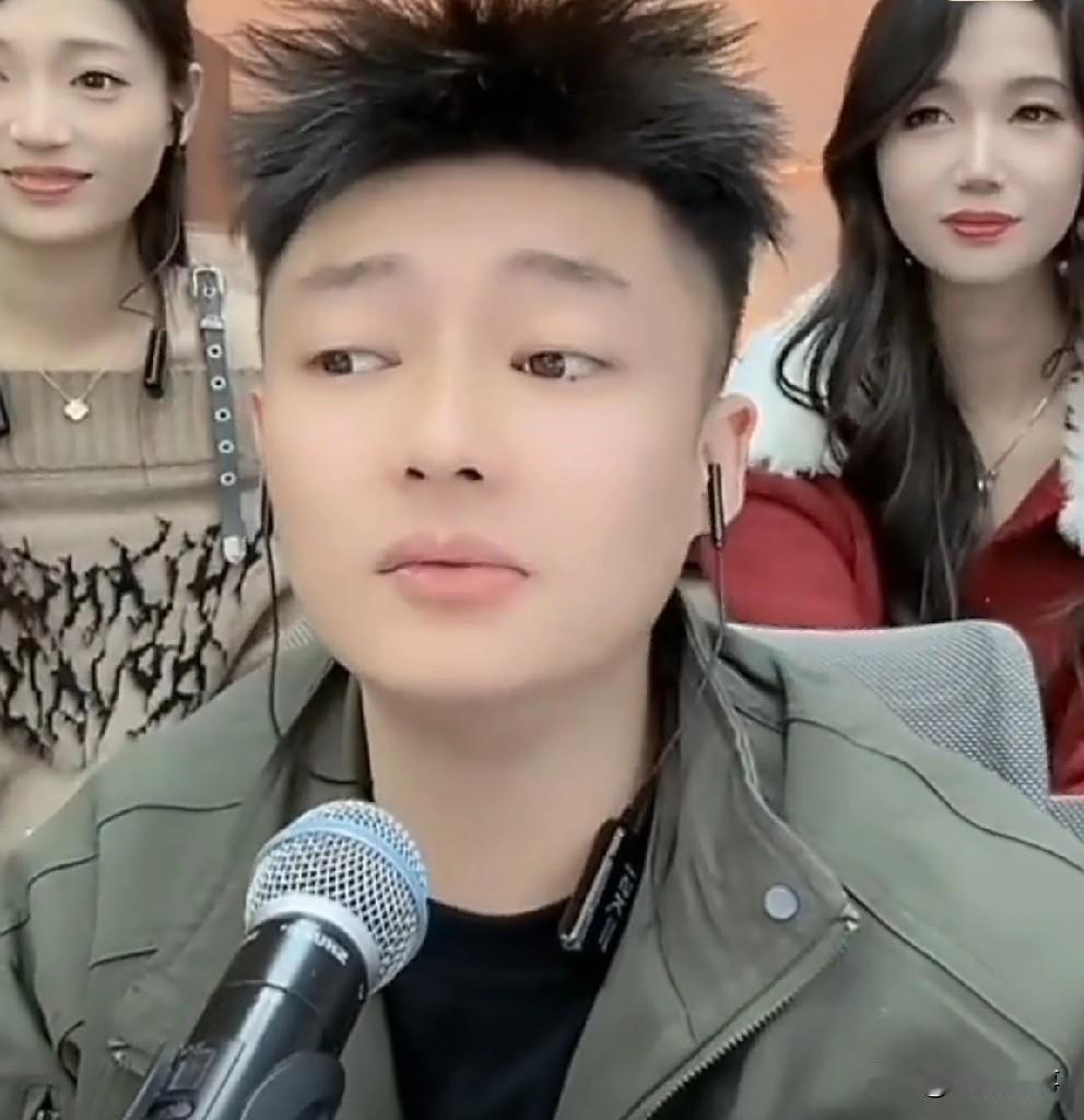 宇文泡表示，祁天道与二驴回归这个事就是天方夜谭！有八卦说