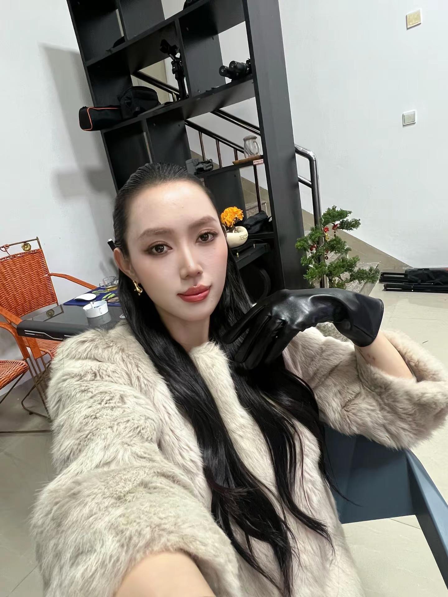 变得成熟并不是看懂事情，而是“理解人性”