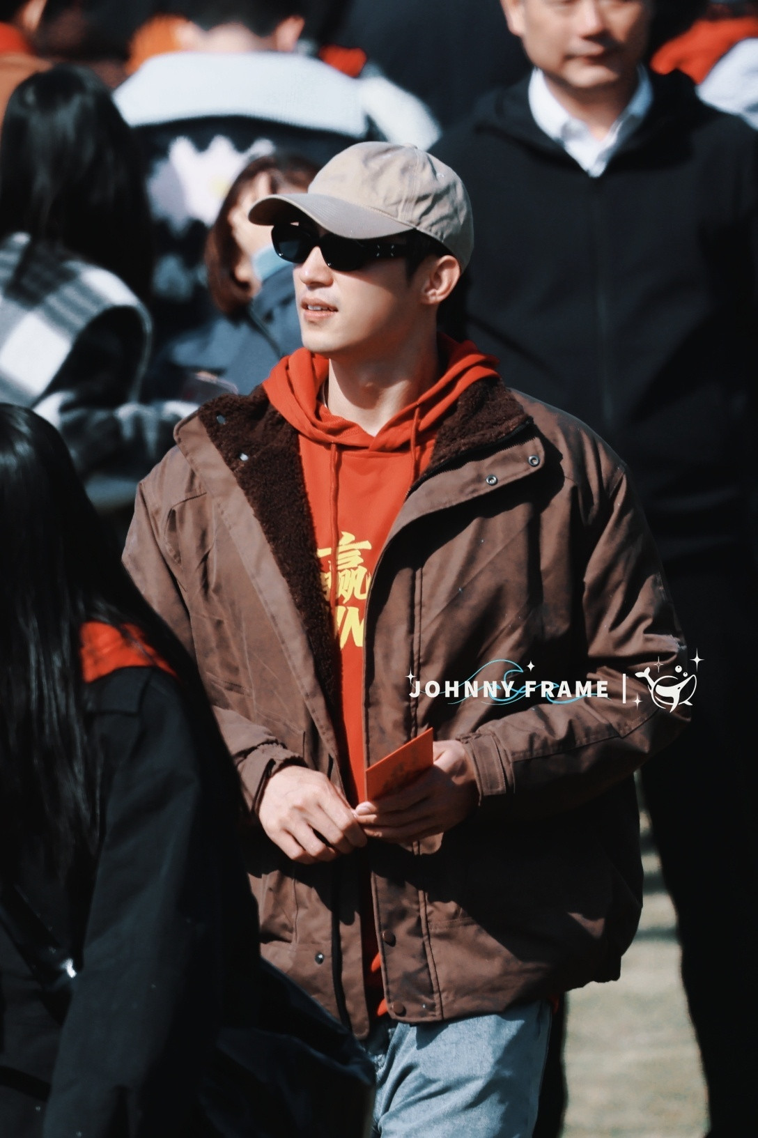 黄景瑜︱《赢风》开机︱饭拍精选202511118宁波开机现场一些我超喜欢的饭拍，